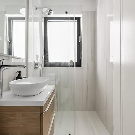 Appartement Brand New With A Private Pool By The Sea, Near Zadar