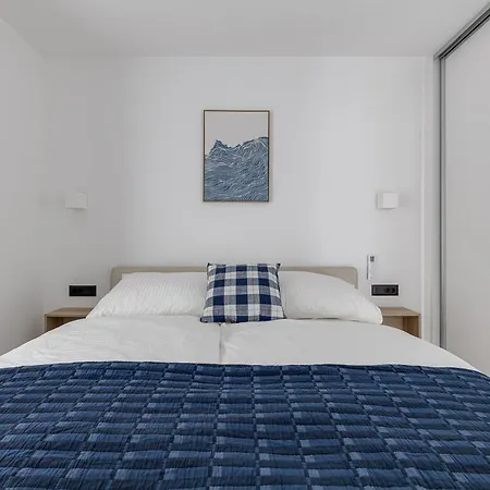 Appartement Brand New With A Private Pool By The Sea, Near Zadar