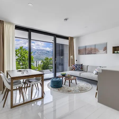 Brand New With A Private Pool By The Sea, Near Zadar Appartement *