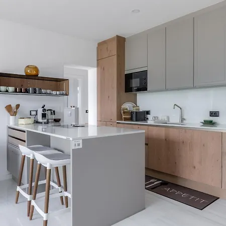 Brand New With A Private Pool By The Sea, Near Zadar Appartement