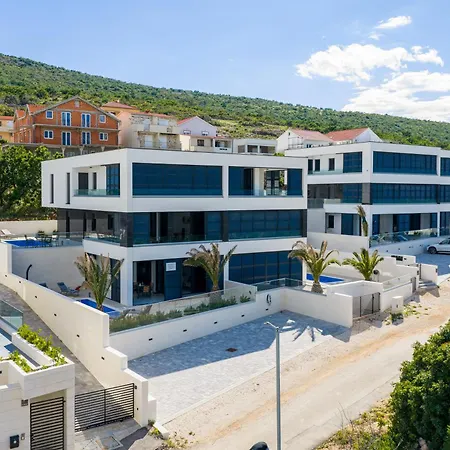 Brand New With A Private Pool By The Sea, Near Zadar Appartement Vinjerac