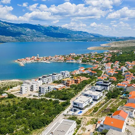 Brand New With A Private Pool By The Sea, Near Zadar *