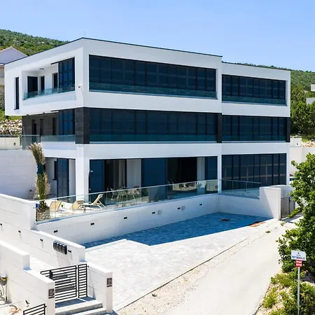 Appartement Brand New With A Private Pool By The Sea, Near Zadar *
